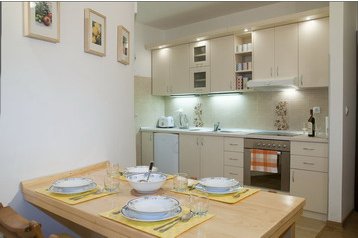 Montenegro Byt Herceg Novi, Esterno